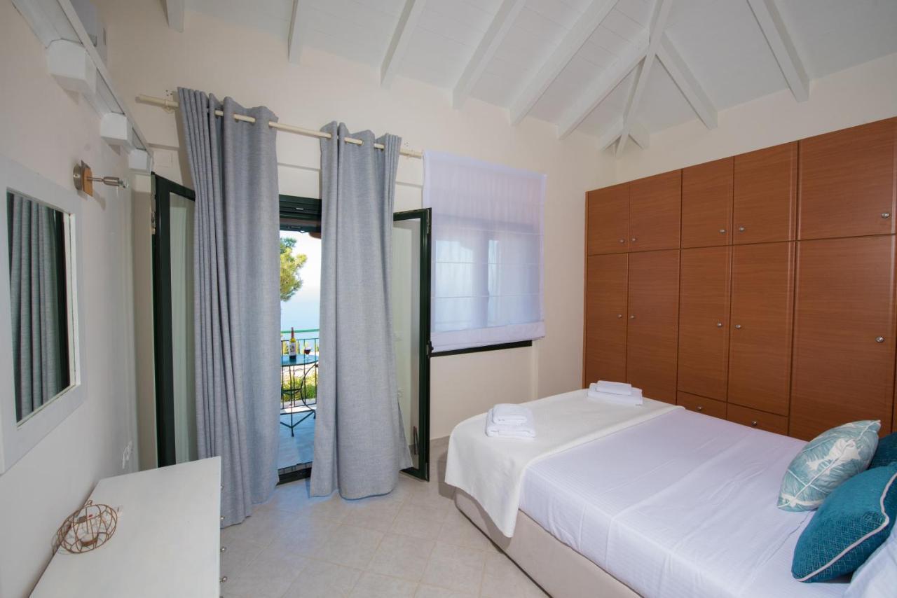 Villa Endless Blue Kalamitsi  Exterior photo